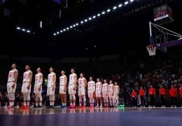 18日凌晨亚洲杯决赛对阵澳大利亚队 为中国男篮加油！