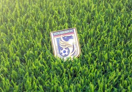 大连英博六战全胜提前登顶U21联赛，将与大连涵瑀队争夺中乙升级名额