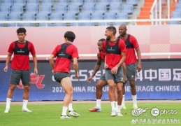 半场-中国女足U20暂2-0柬埔寨女足U20 卢家玉头球双响