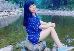 凌超芬 : 我们班的“小太阳”