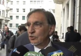 意议长：认为加图索是意大利足球象征不公平 主帅为何不选布冯？