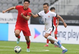 （体育）足球——东亚杯：中国队胜中国香港队