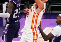 （体育）篮球——NBA常规赛：老鹰胜国王