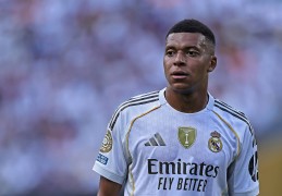 巴萨跟队记者晒皇马争冠关键战“七连败”：包括4负巴萨+2负枪手