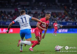 每轮综述｜疯狂的补时绝平，疯狂的保级和争冠