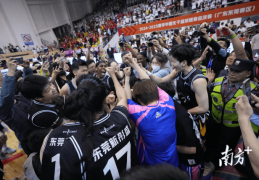 时隔六年再登顶，广东女篮夺得WCBA总冠军