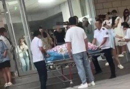 甘肃一职院女生在学校宿舍分娩，家人在病房陪护拒绝探视，妇联回应