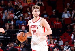 季前赛-杜兰特缺席火箭力克老鹰 申京19+5+6特雷杨9+8