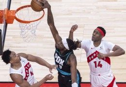 （体育）篮球——NBA常规赛：猛龙胜开拓者