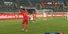 贝尔纳德:王秋明凌空垫射，武磊单刀破门！国足热身赛2-0复仇越南