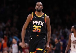 【NBA·交易】太阳对火箭、马刺报价不满，想用杜兰特换回更多资产