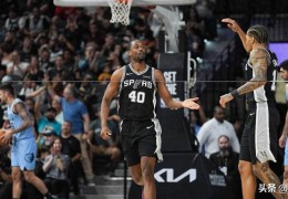 轰31分，马刺队巴恩斯对打灰熊的职业生涯最佳表现反应出人意料