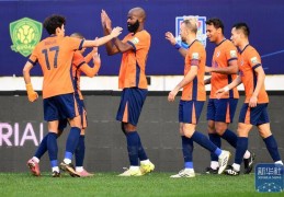 体育｜中超联赛：青岛海牛胜武汉三镇