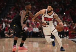 NBA｜火箭还未升空就遭重创 主力后卫范弗利特赛季提前报销