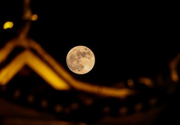 苏亚佐:伴侣圈刷屏！中秋夜上演“超等月亮”