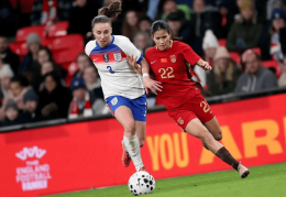 中国女足0：8不敌英格兰队，正视差距容易，扭转差距艰难