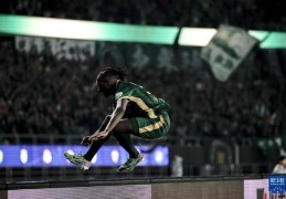 中超：浙江俱乐部绿城平山东泰山